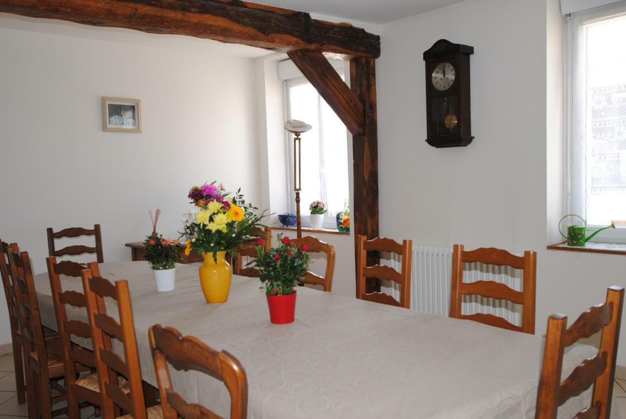 Bed and Breakfast La Janenquelle Sarry  Экстерьер фото