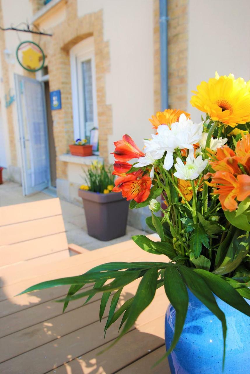Bed and Breakfast La Janenquelle Sarry  Экстерьер фото